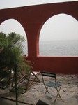 Des arches avec vue sur la mer