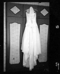 Encore la belle robe