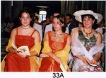 La maman de la mari�e et ses soeurs toutes �mues!