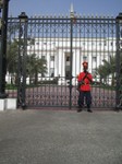 Soldat devant le palais pr�sidentiel
